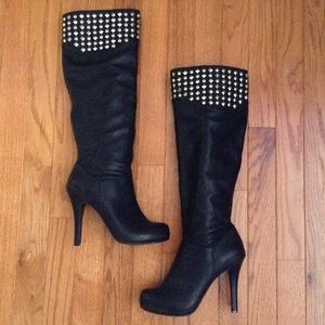 BCBG boots!